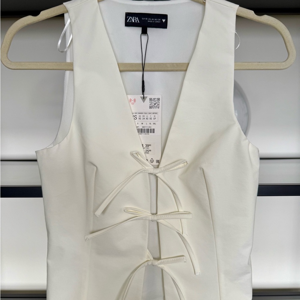 Zara XS Cream Tie-Front Top NWT